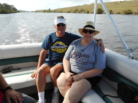Sebastian, Florida: Dave & Denise enjoy lunch on a pontoon boat cruising the St. Sebastian River